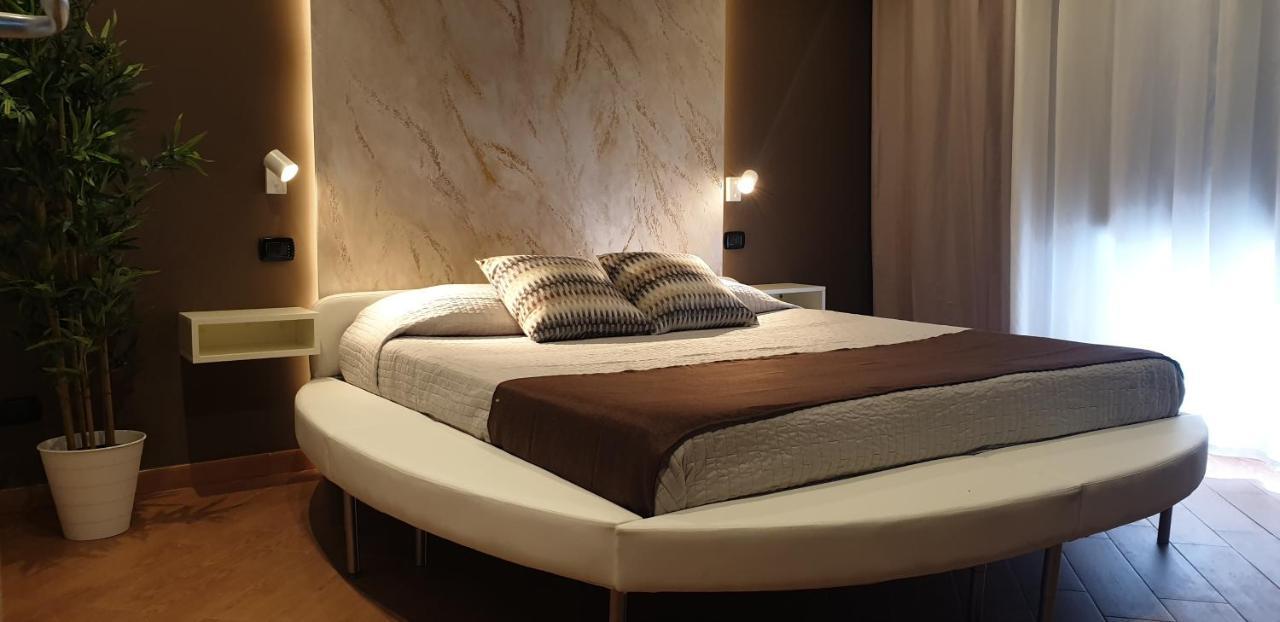 فندق Th Luxury Fly كاتانيا المظهر الخارجي الصورة