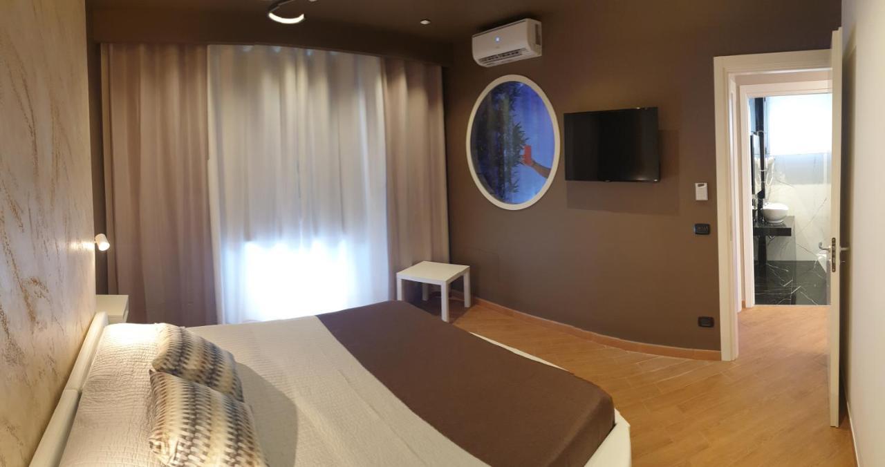 فندق Th Luxury Fly كاتانيا المظهر الخارجي الصورة