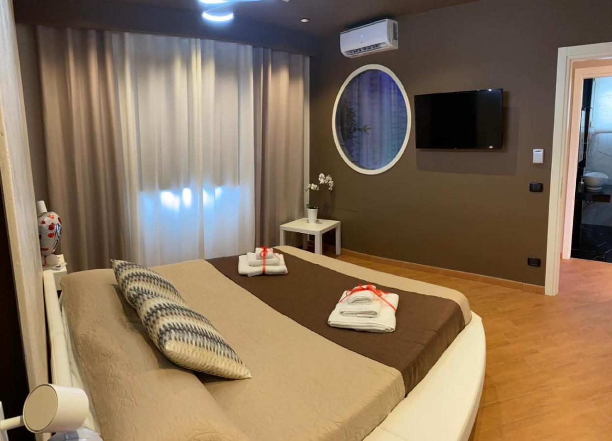 فندق Th Luxury Fly كاتانيا المظهر الخارجي الصورة